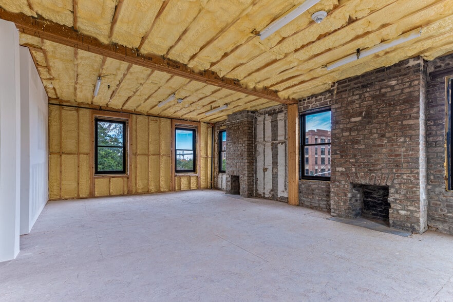 More Photos Of 30-32 Martin Luther King Jr Blvd, Savannah Restaurant For Lease