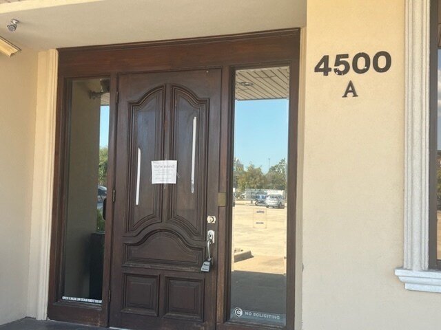 More Photos Of 4500-4506 Highway 6, Sugar Land Freestanding For Lease