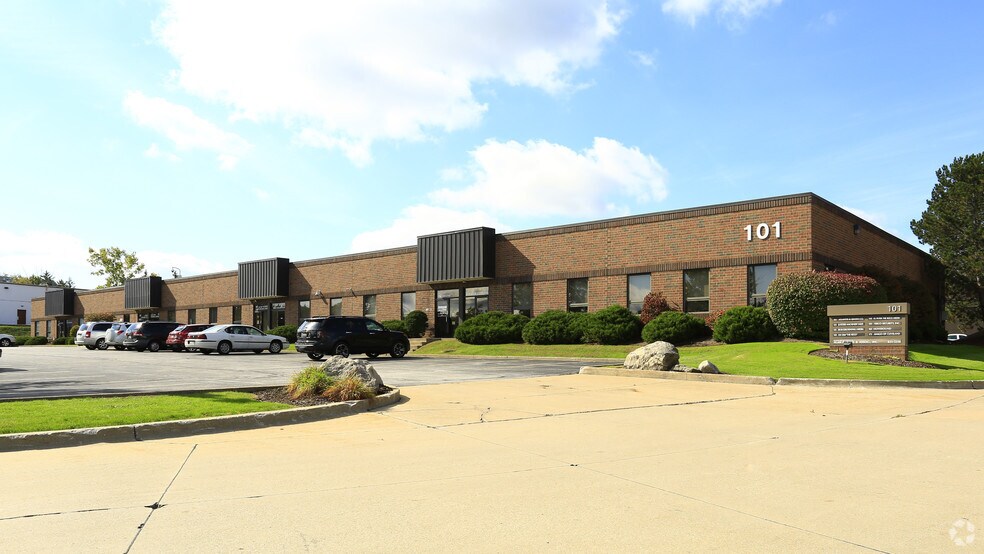 Primary Photo Of 101-180 Ken Mar Industrial Pky, Broadview Heights Showroom For Lease
