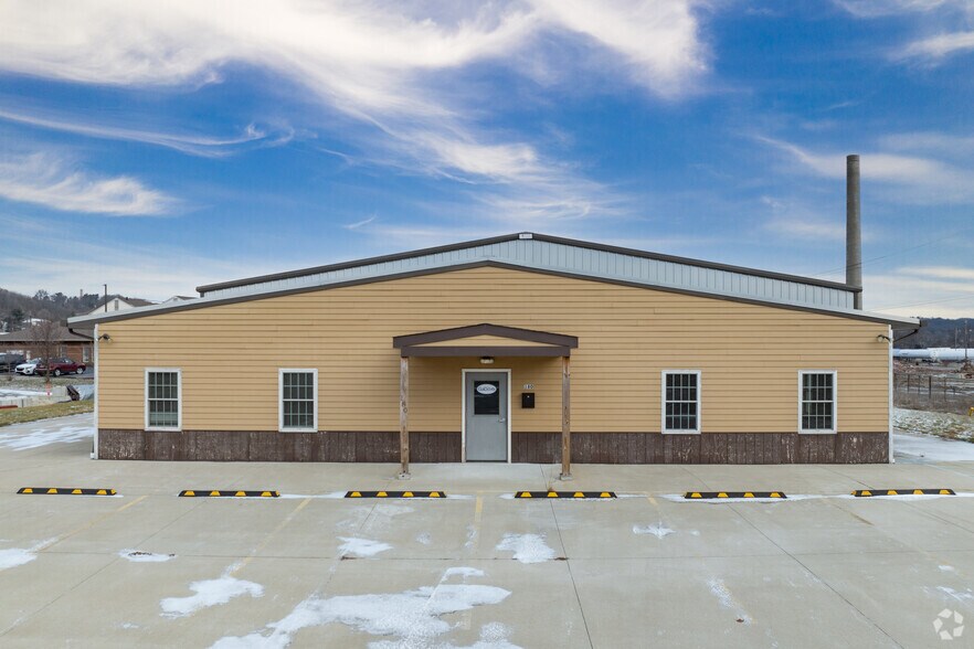 More Photos Of 180 Hollywood Dr, Butler Manufacturing For Lease