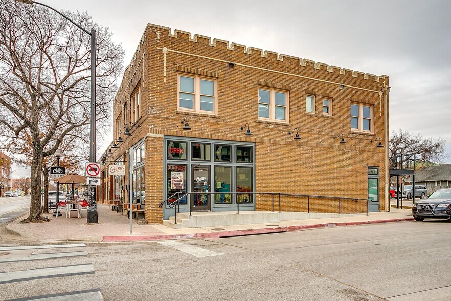 More Photos Of 1109-1119 W Magnolia Ave, Fort Worth Restaurant For Sale