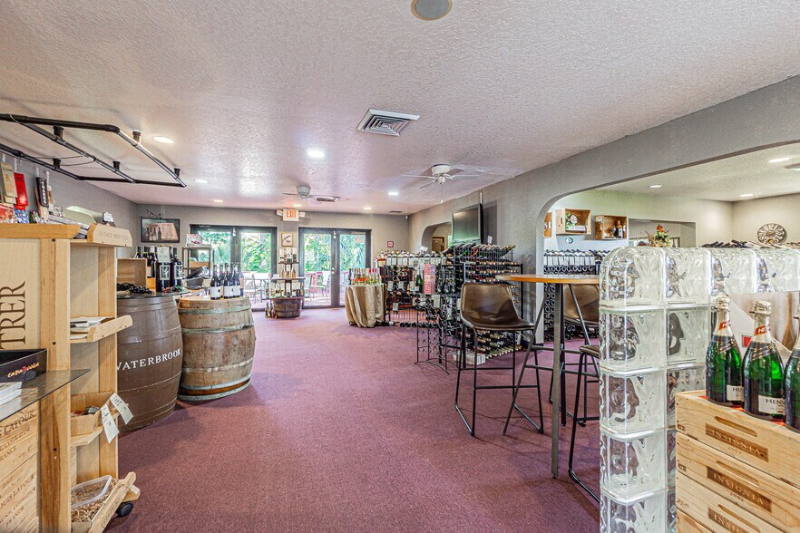 More Photos Of , Largo Unknown For Sale