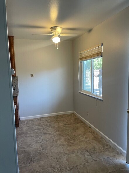 More Photos Of 218 W K St, Los Banos Apartments For Sale