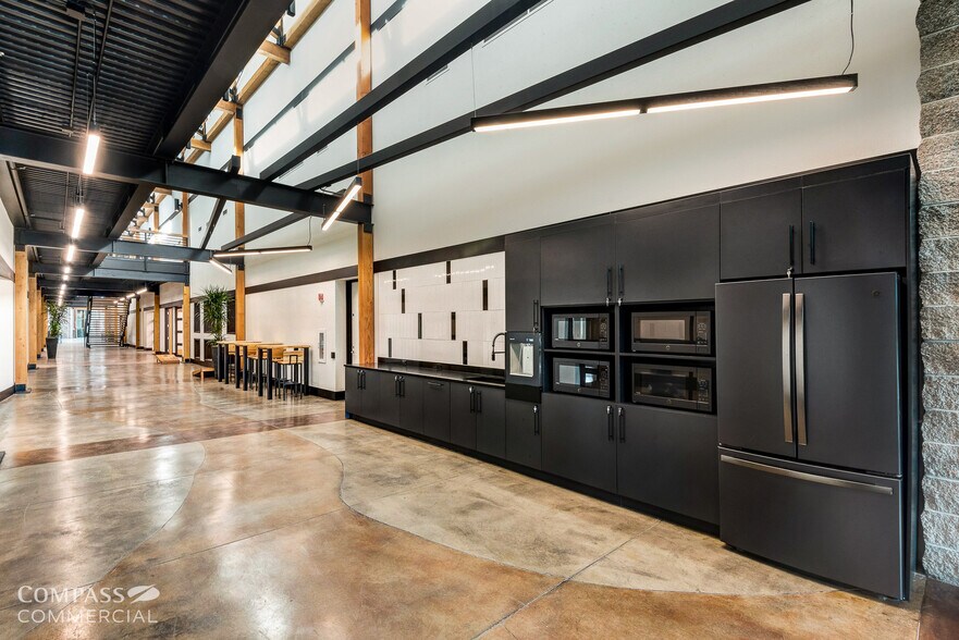 More Photos Of 1777 SW Chandler Ave, Bend Office For Lease