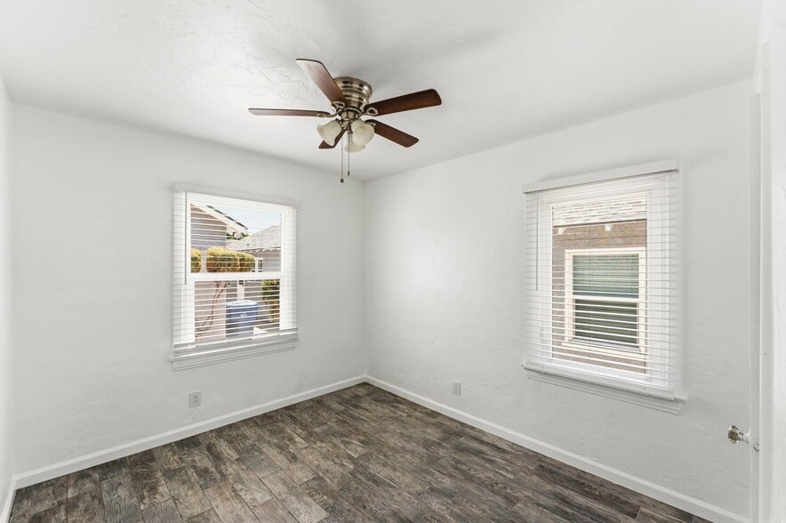 More Photos Of 1047 W 7th St, San Pedro Multifamily For Sale