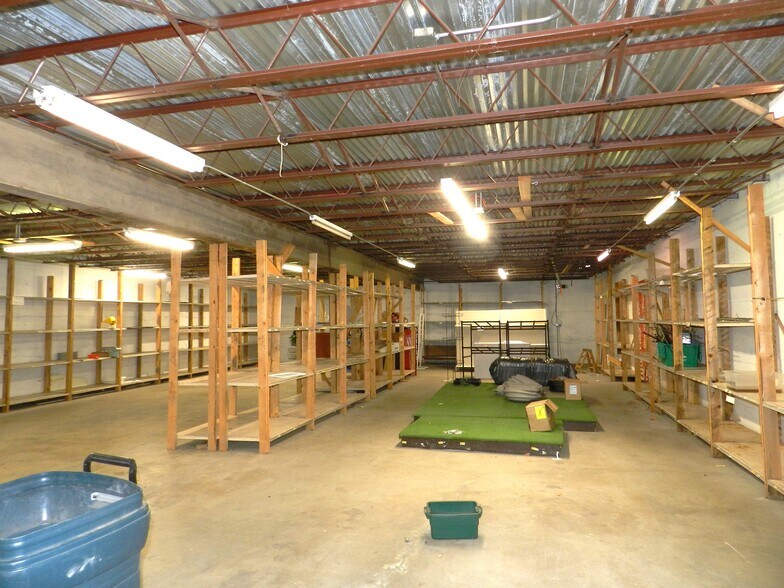 More Photos Of 601 E Main St, Montrose Freestanding For Sale