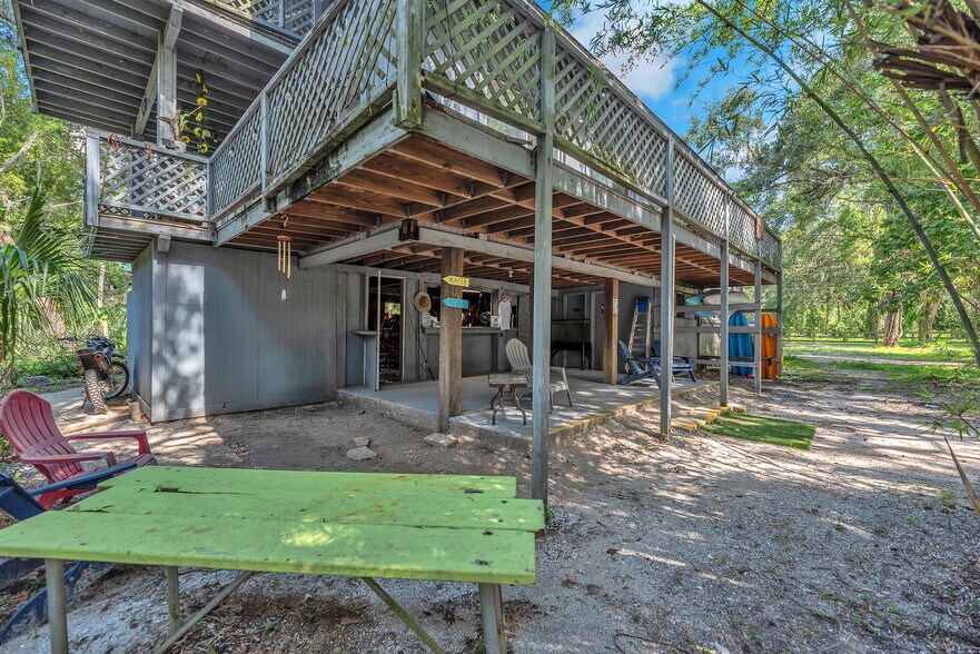 More Photos Of 4572 Alafia Canoe Trl, Valrico Storefront Retail Residential For Sale