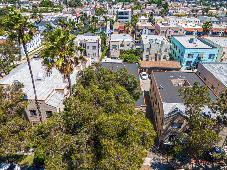 More Photos Of 356 N Orange Grove Ave, Los Angeles Apartments For Sale