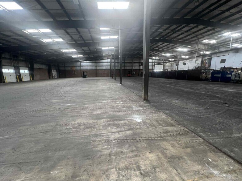 More Photos Of 1010 W Kershaw St, Ogden Manufacturing For Lease