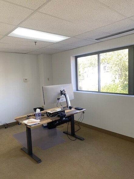 More Photos Of 4-6 Mechanic St, Natick Office For Lease