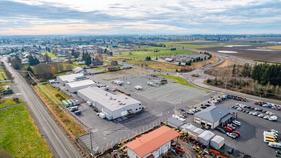 More Photos Of 988-992-996 Fountain St, Burlington Distribution For Lease