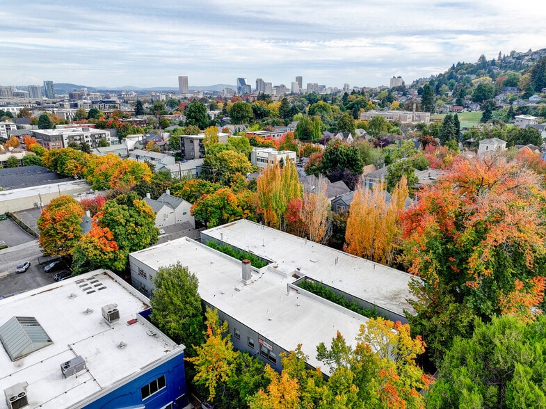 More Photos Of 2737 NW Upshur St, Portland Apartments For Sale