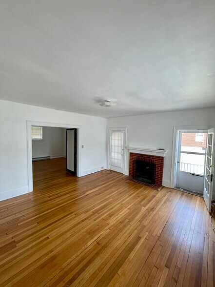 More Photos Of 506 E Liberty St, Charles Town Apartments For Sale