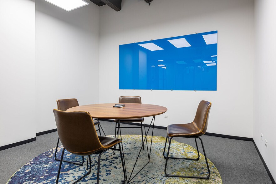 More Photos Of 318 W Adams St, Chicago Coworking Space