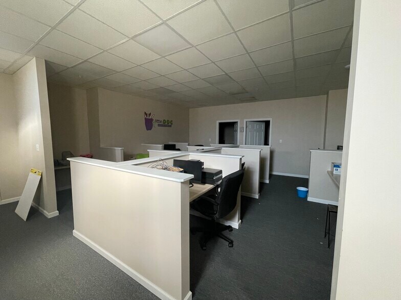 More Photos Of 446 N Mechanic St, Cumberland Office For Sale