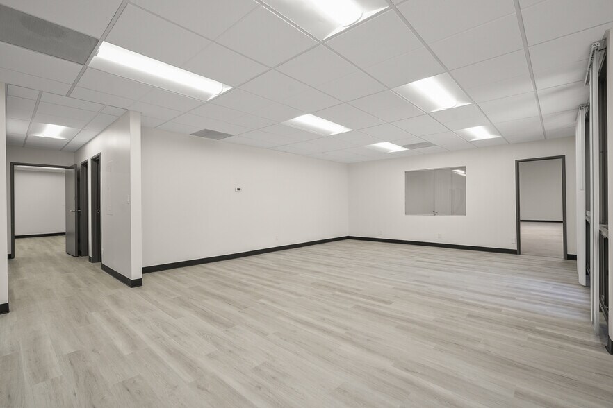More Photos Of 8320-8350 Isis Ave, Los Angeles Warehouse For Lease