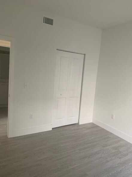 More Photos Of 751 NW 1st St, Miami Apartments For Sale
