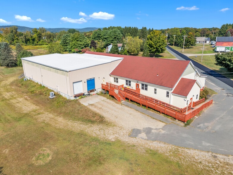 More Photos Of 203 Long Plain Rd, Whately Service For Sale