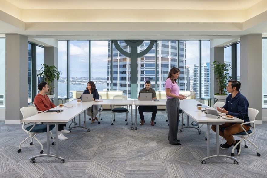 More Photos Of 501 W Broadway, San Diego Office For Lease