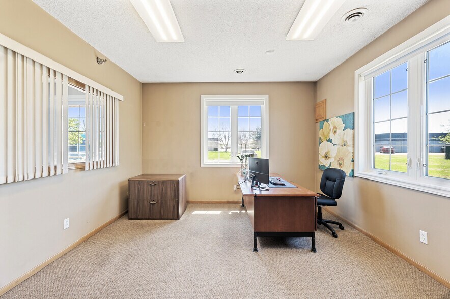 More Photos Of 8557 Wyoming Ave N, Brooklyn Park Light Distribution For Sale