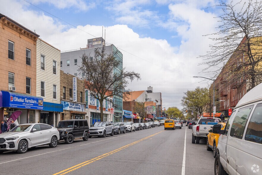 More Photos Of 3272 Steinway St, Astoria Coworking Space
