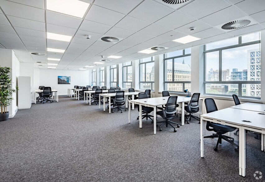 More Photos Of Oxford St, Manchester Coworking Space