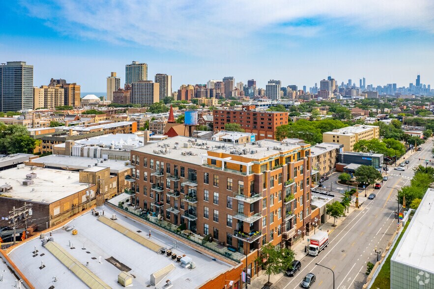More Photos Of 3629-3635 N Halsted St, Chicago Apartments For Lease