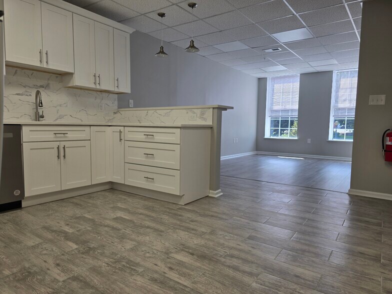 More Photos Of 65-67 Spring St, Newton Apartments For Sale