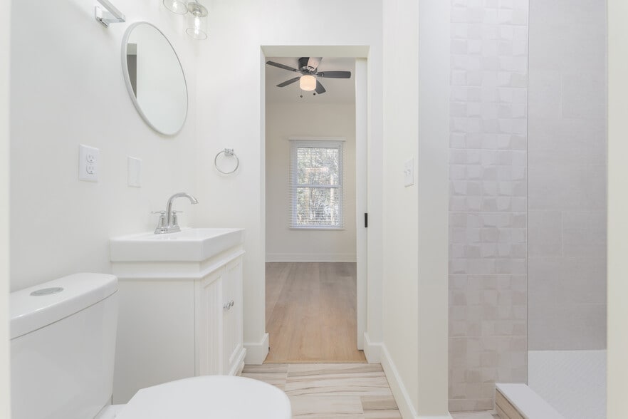 More Photos Of 1628 Walnut St, Jacksonville Multifamily For Sale