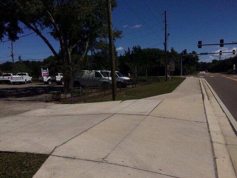 More Photos Of 2027 Gunn Hwy, Odessa Light Distribution For Lease