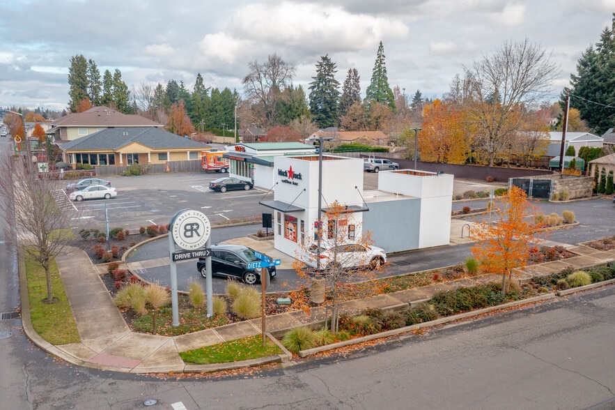 More Photos Of 4560 River Rd N, Keizer Restaurant For Sale