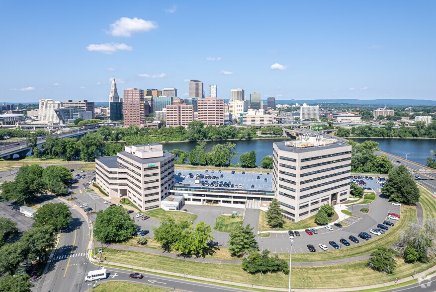 More Photos Of 101 E River Dr, East Hartford Office For Lease