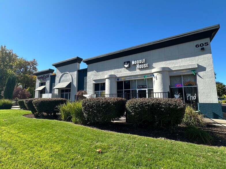 More Photos Of 605 Mangrove Ave, Chico Storefront Retail Office For Sale