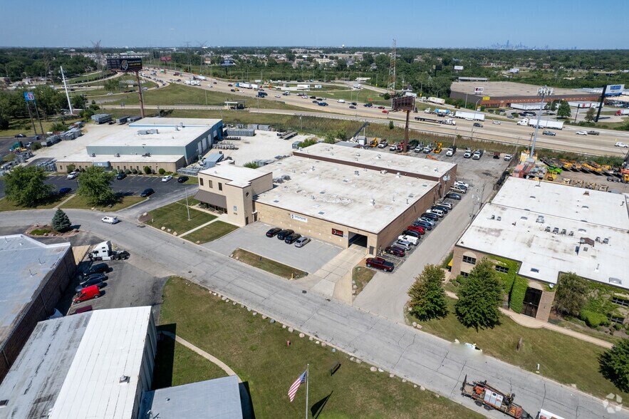 More Photos Of 9725 Industrial Dr, Bridgeview Warehouse For Sale