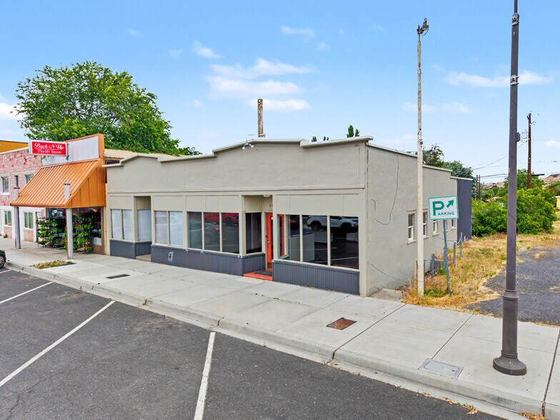 More Photos Of 330 Main Ave E, Soap Lake Freestanding For Lease