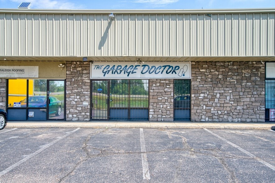 More Photos Of 851 E Hwy 224, Denver Warehouse For Sale