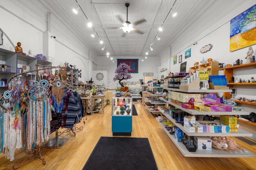 More Photos Of 17 2nd St E, Kalispell Storefront Retail Office For Sale