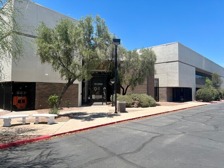 More Photos Of 1395 N Hayden Rd, Scottsdale Office For Lease