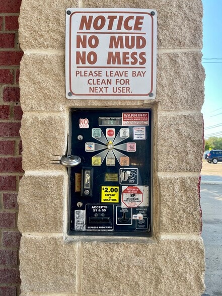 More Photos Of 917 Belt Line Rd, Garland Carwash For Sale