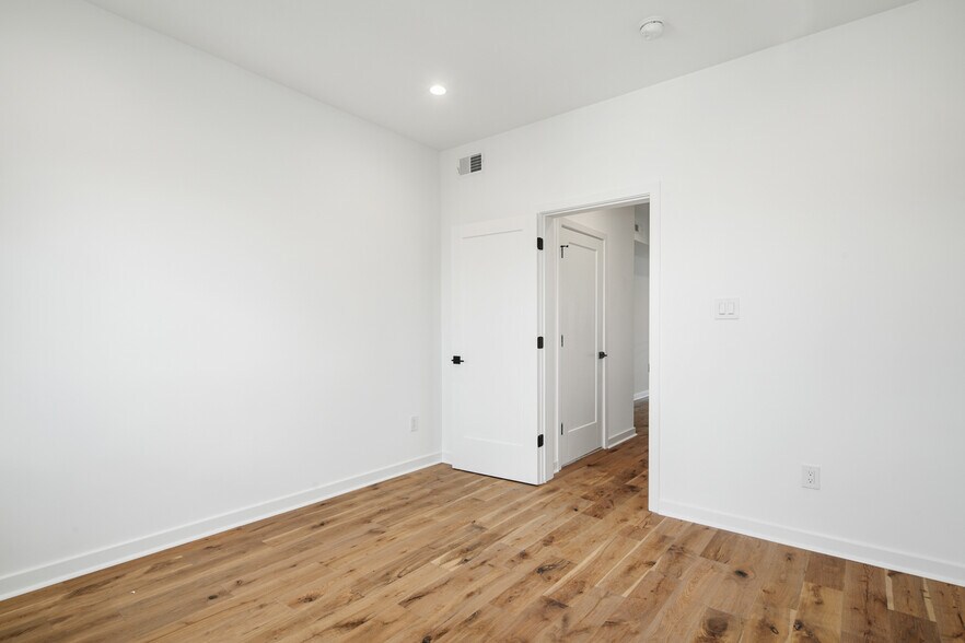 More Photos Of 1246 N Front St, Philadelphia Office For Sale