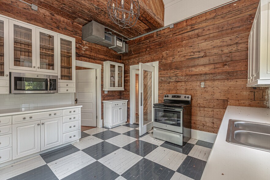 More Photos Of 3435 SH 276, Rockwall Office For Sale