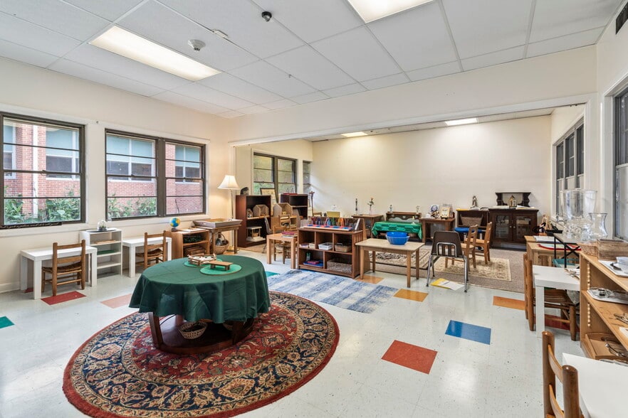 More Photos Of 3511 Linkwood Dr, Houston Religious Facility For Sale