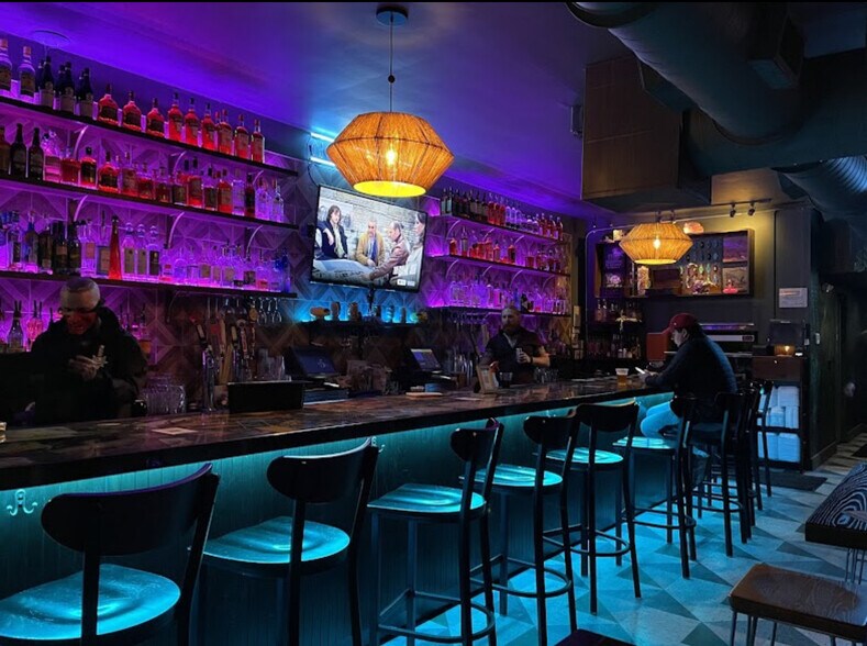 More Photos Of 937 Central Ave, Saint Petersburg Restaurant For Sale