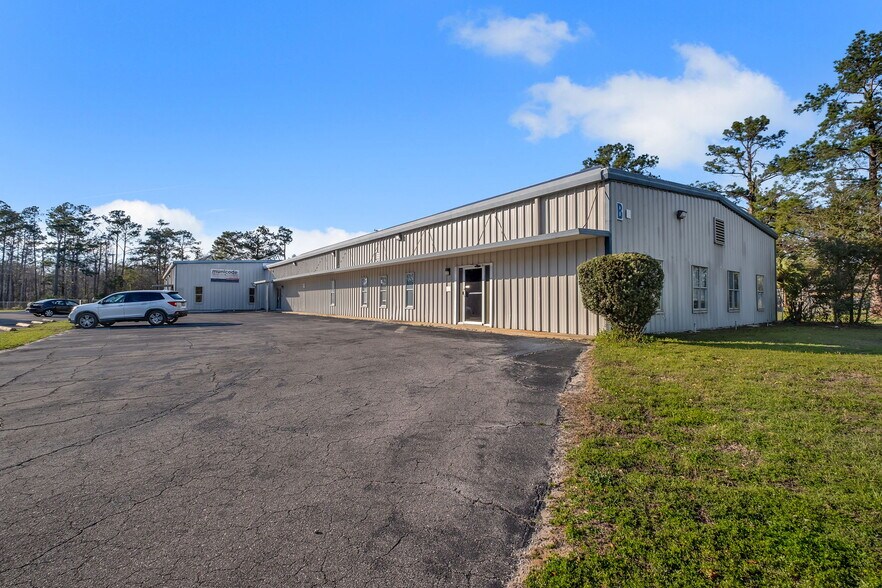More Photos Of 1690 Capital Cir SW, Tallahassee Warehouse For Sale