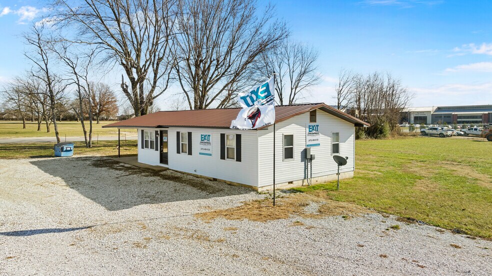 More Photos Of 1997 W Pickens Rd, Pea Ridge Office For Sale