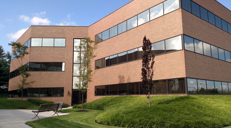Primary Photo Of 2040 Linglestown Rd, Harrisburg Office For Lease