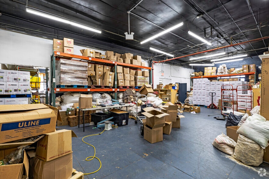 More Photos Of 830 Barry St, Bronx Warehouse For Sale