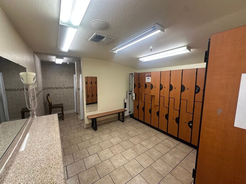 More Photos Of 430 D St, Marysville Health Club For Sale