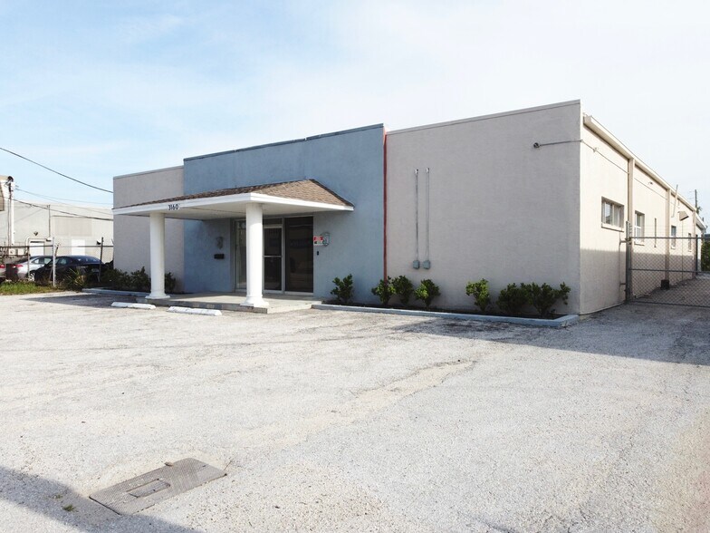 More Photos Of 3160 N 46th Ave, Saint Petersburg Warehouse For Sale