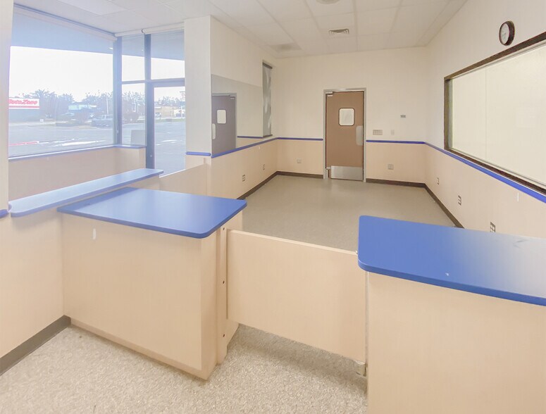 More Photos Of 1503 E Main St, Richmond Storefront For Lease